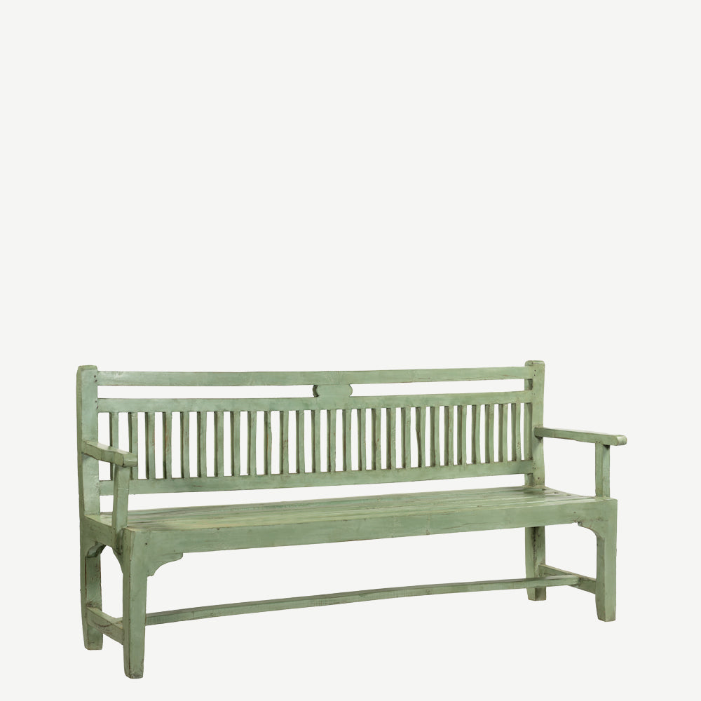 The Farnham Antique Bench in Hampstead Green